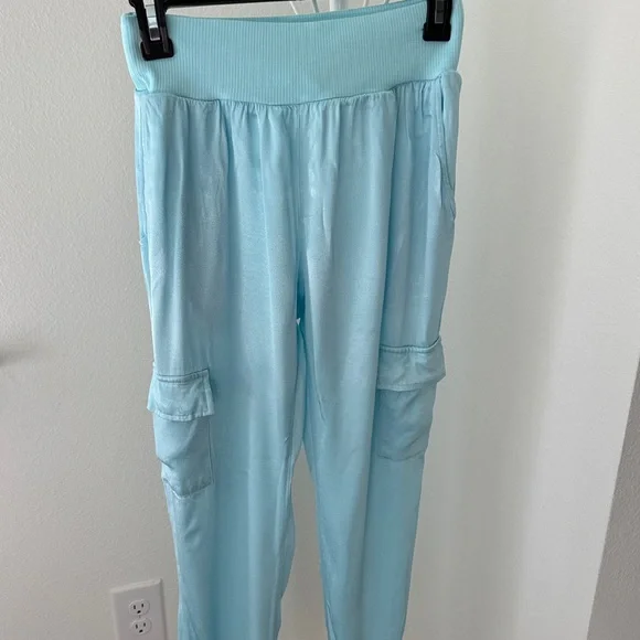 Fate Aqua Ribbed Fabric - Picture 2 of 6